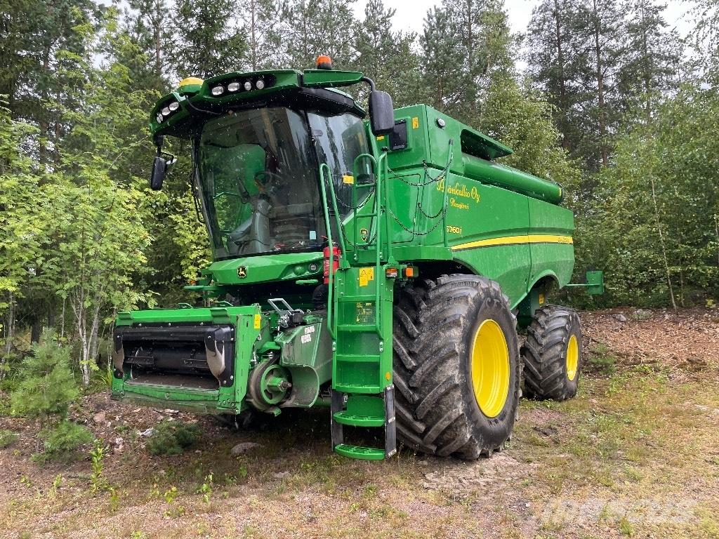 John Deere S760 Sklízecí mlátičky
