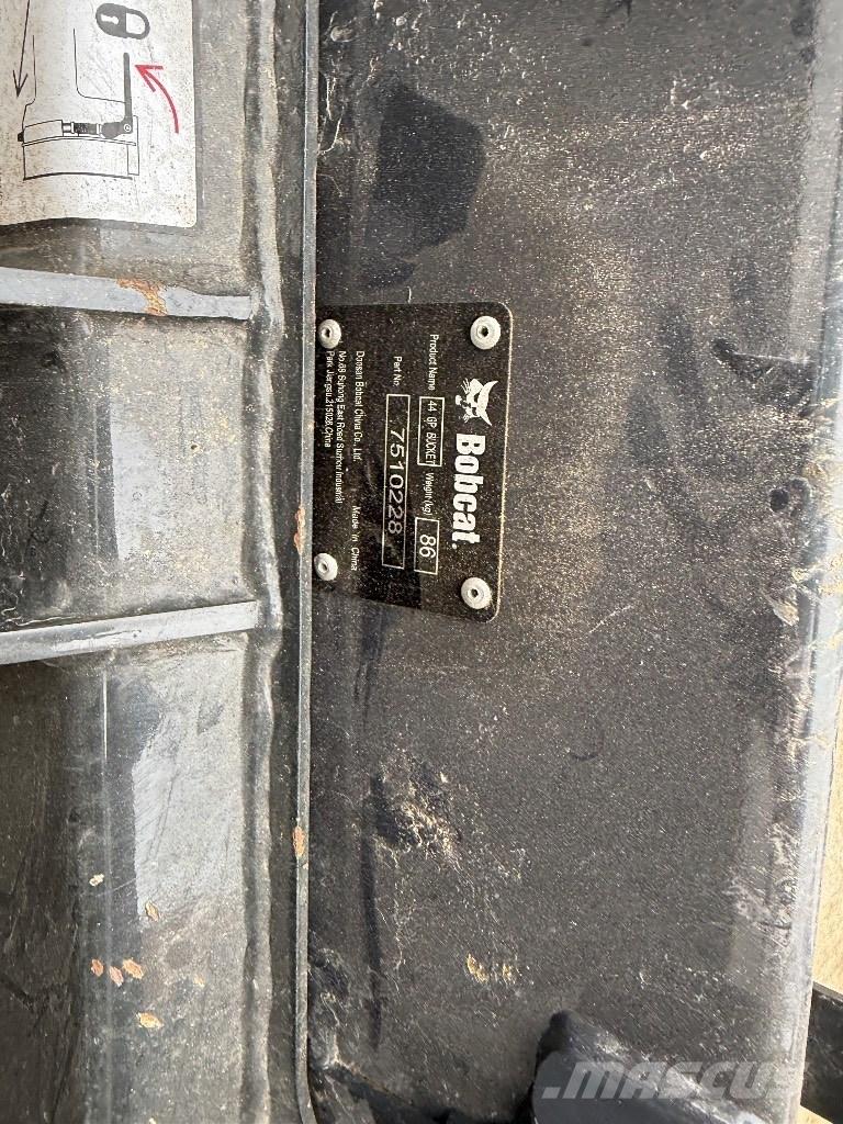 Bobcat S70 Smykem řízené nakladače