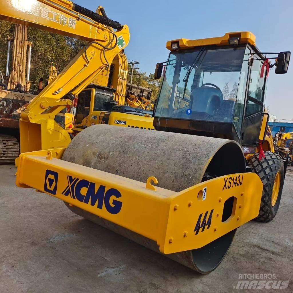 XCMG XS 143J Tahačové válce