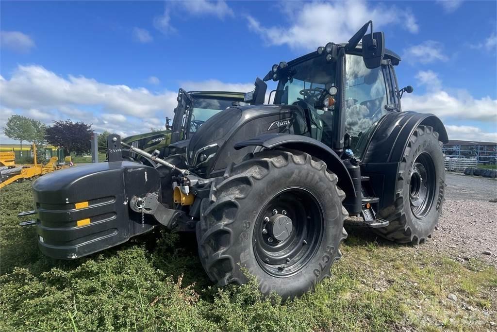 Valtra N 175 Traktory