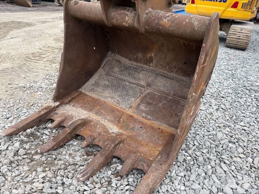 Komatsu PC210LC-8 Pásová rýpadla