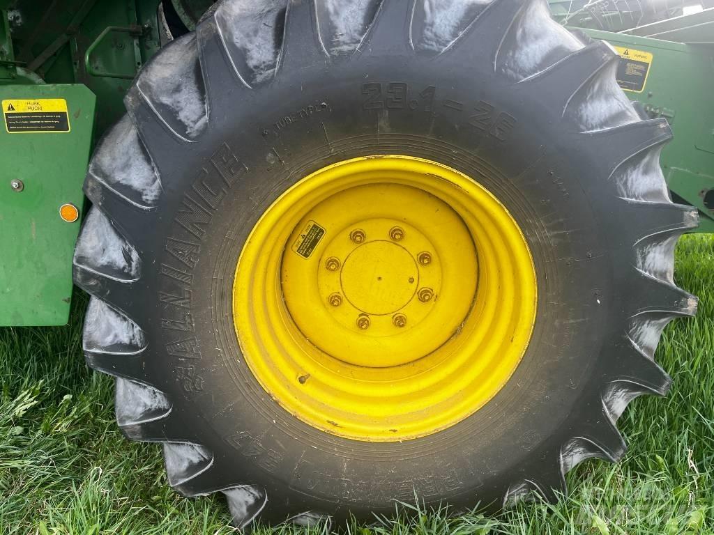 John Deere 1072 Sklízecí mlátičky
