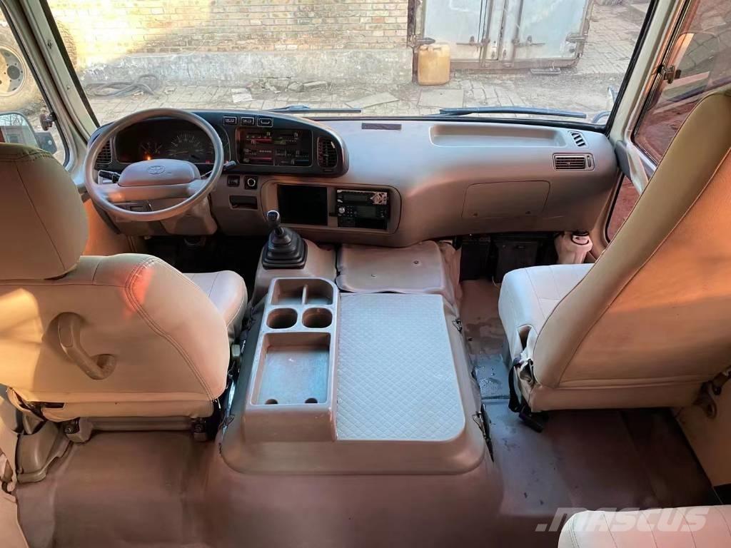 Toyota Coaster Bus Minibusy