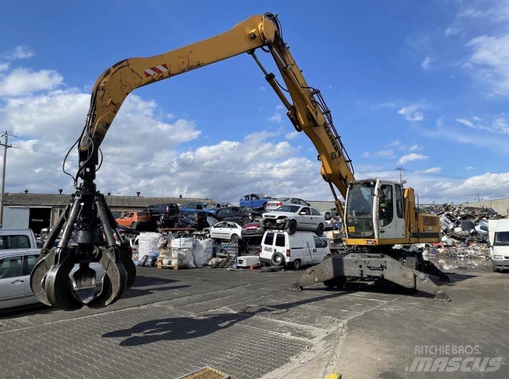 Liebherr 924 Stroje pro manipulaci s odpadem