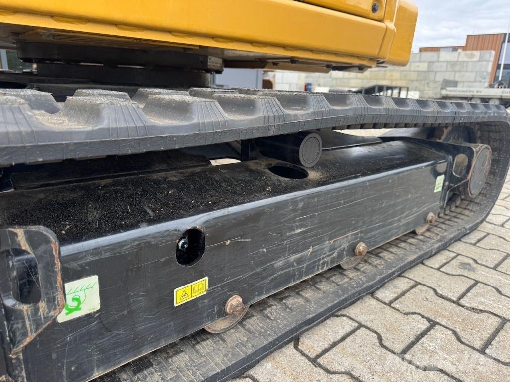 CAT 303.5 CR Mini rýpadla < 7t