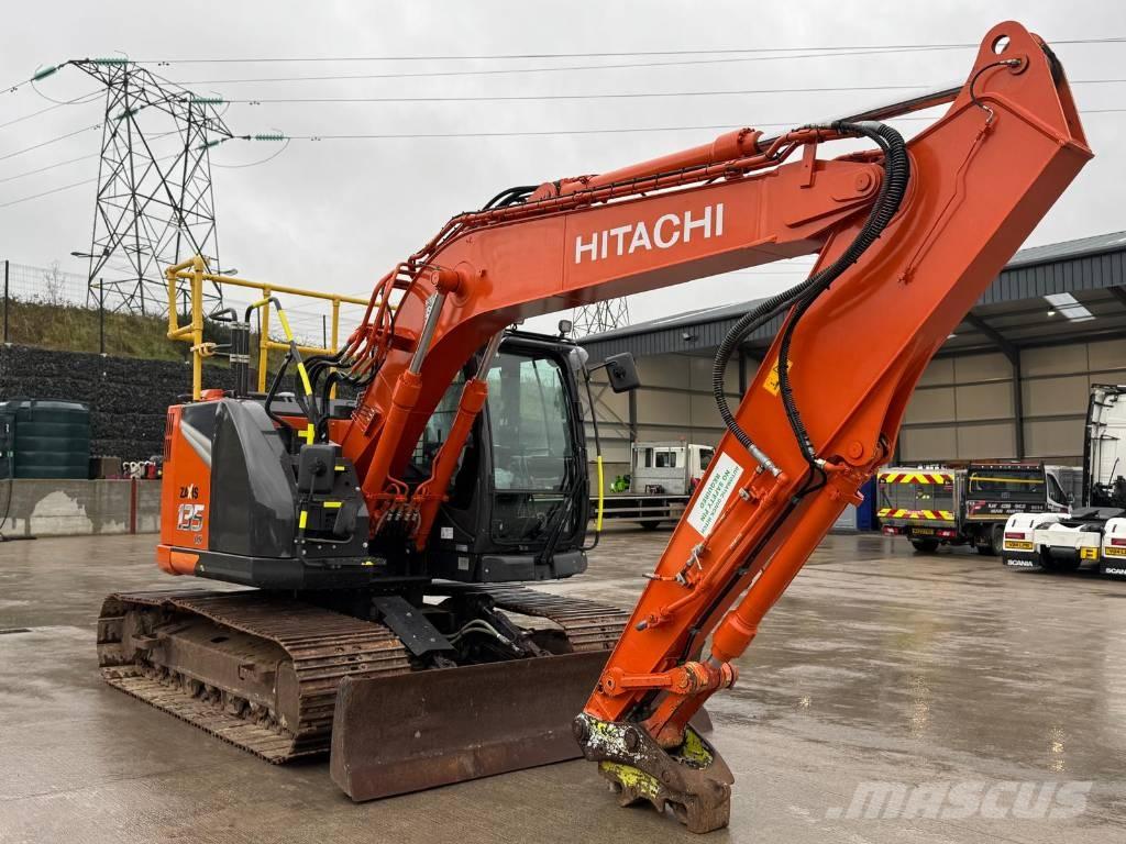 Hitachi ZX 135 US-7 Pásová rýpadla