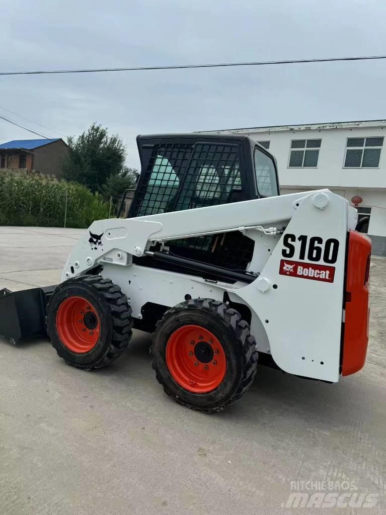 Bobcat S 160 Smykem řízené nakladače
