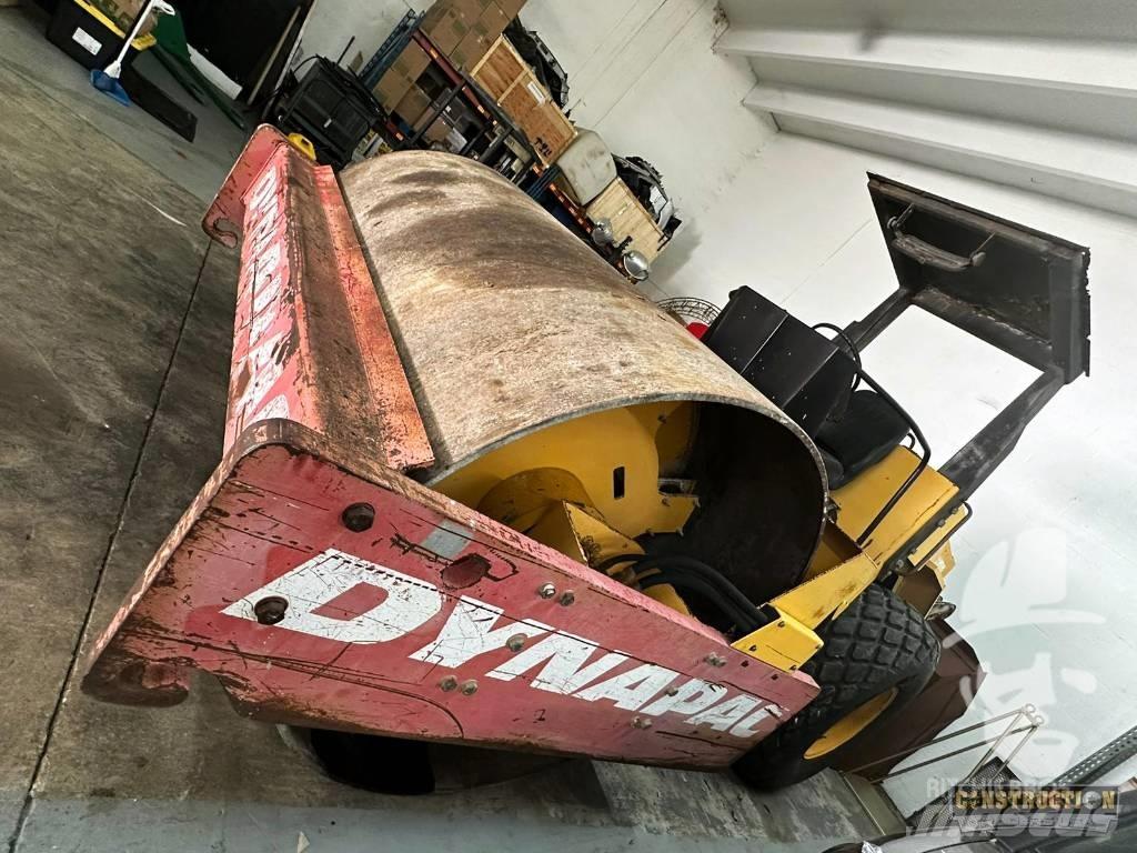 Dynapac CA 251 D Tahačové válce