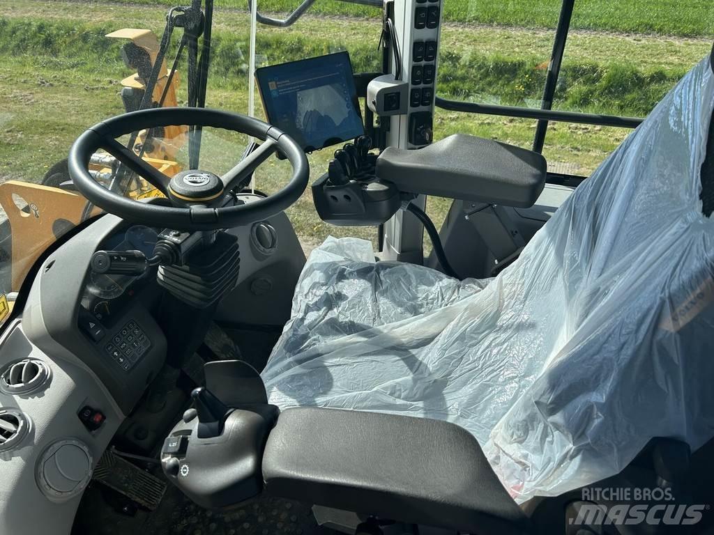 Volvo L120H Kolové nakladače