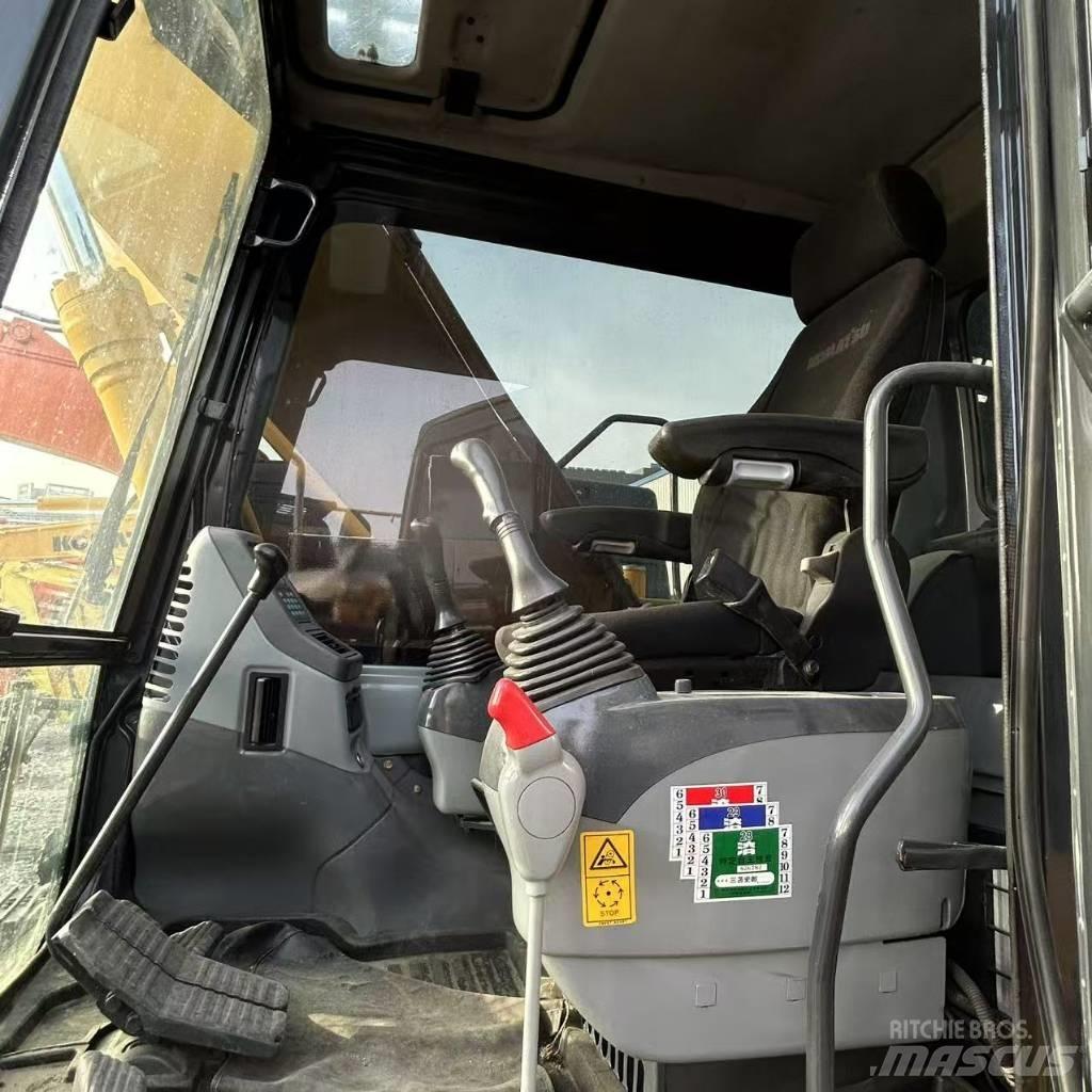 Komatsu 160-7 Pásová rýpadla