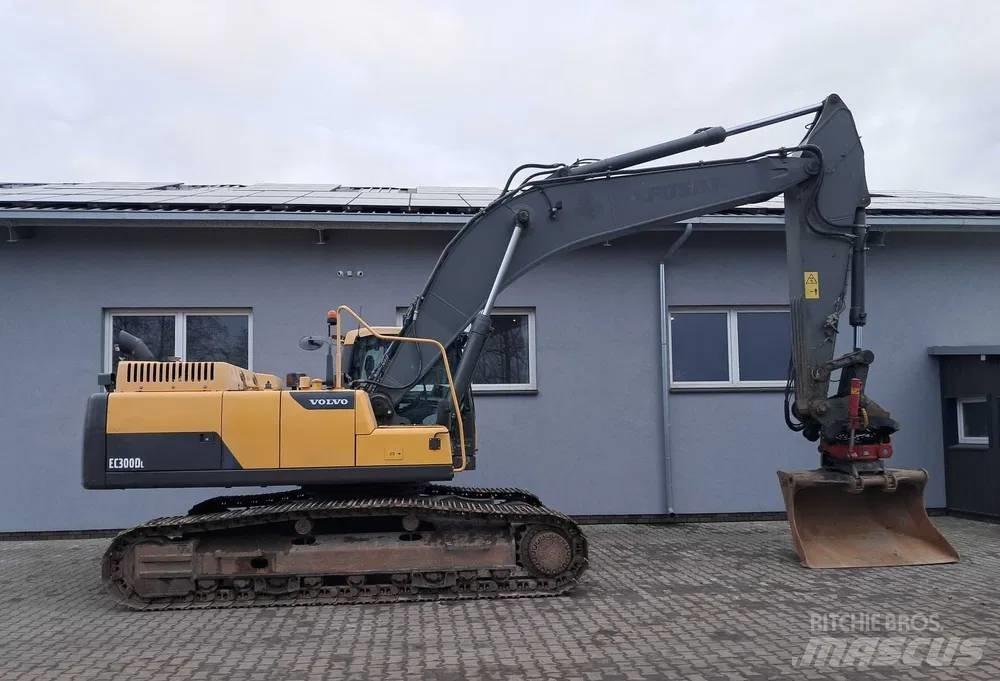 Volvo EC 300 D L Pásová rýpadla