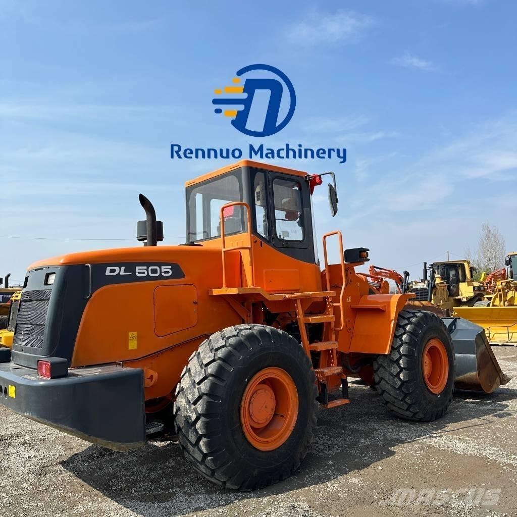 Doosan DL505 Kolové nakladače