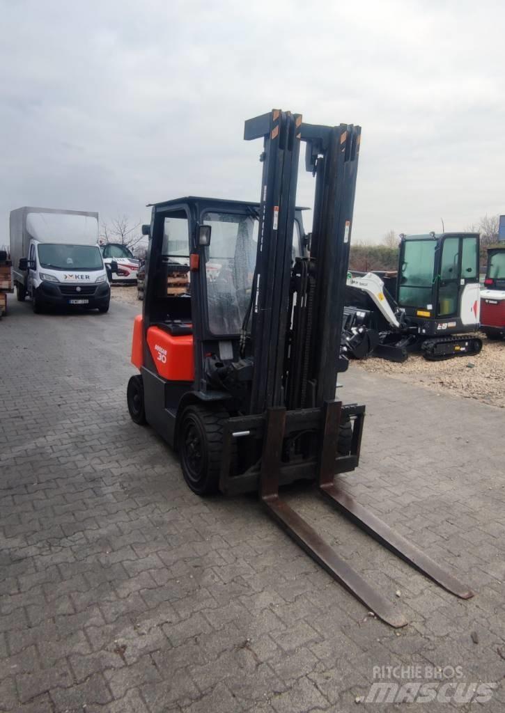 Doosan D 30 G Dieselové vozíky
