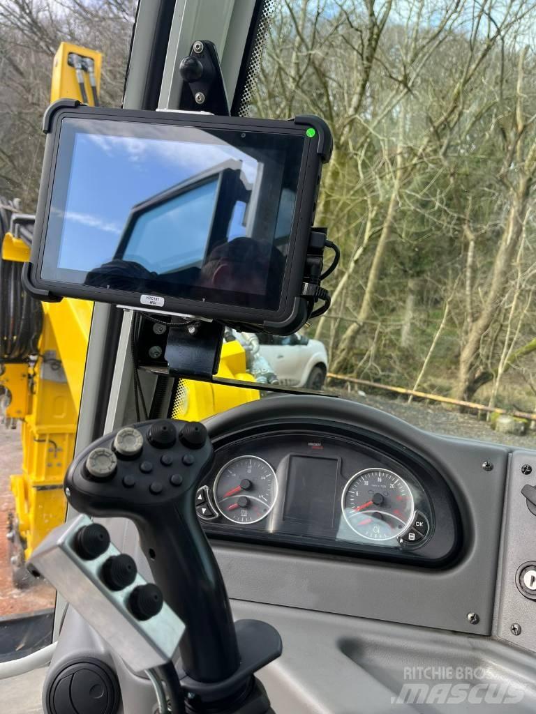 Menzi Muck M515 Speciální bagry