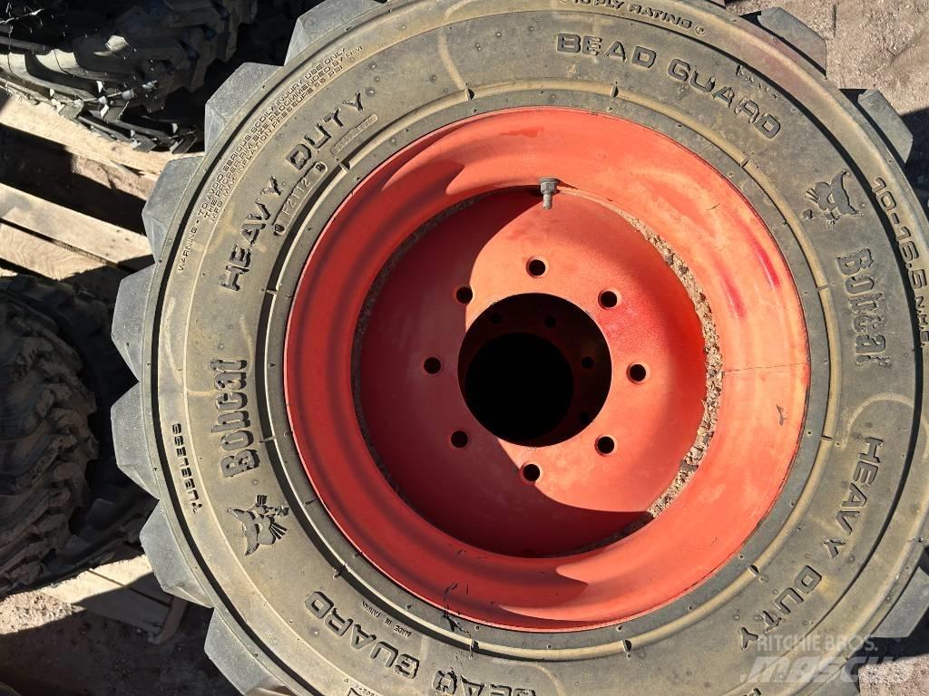 Bobcat 10x16.5 Tires Pneumatiky, kola a ráfky