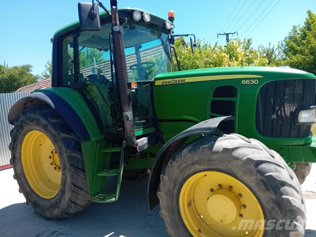 John Deere 6630 Traktory
