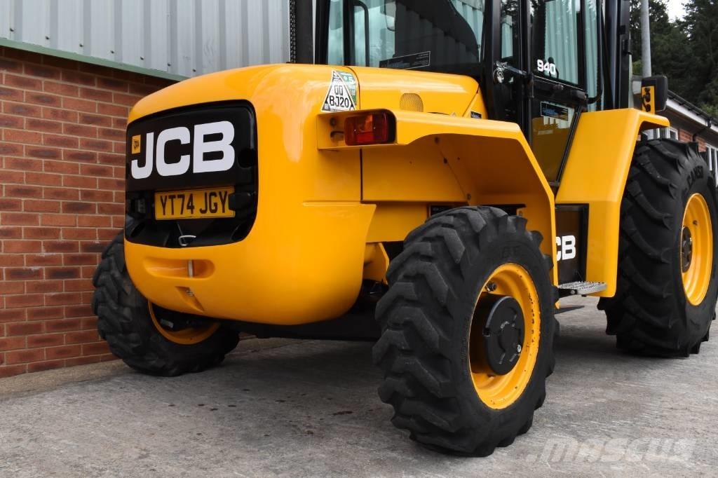 JCB 940 Teleskopické manipulátory