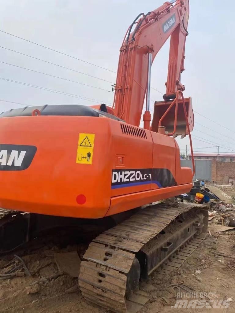 Doosan DH220LC-5 Pásová rýpadla