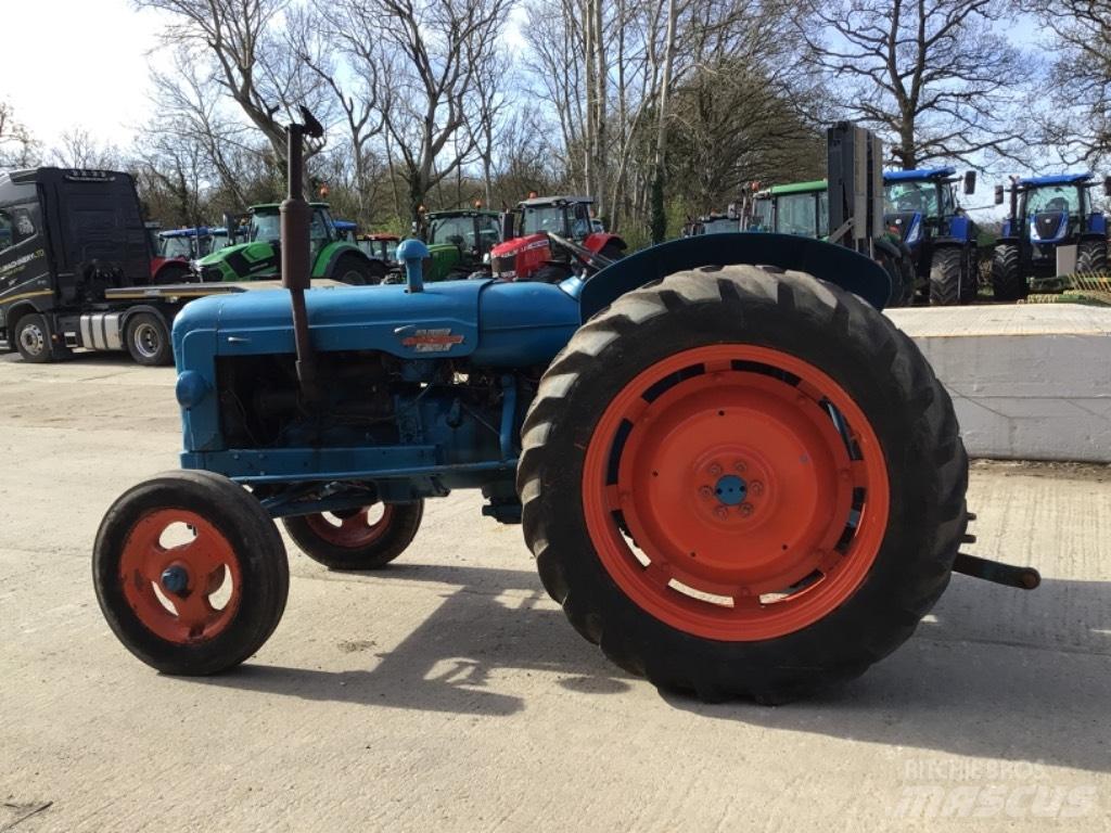 Fordson Power Major Traktory