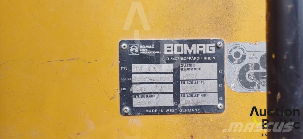 Bomag BW 16 R Pneumatikové válce