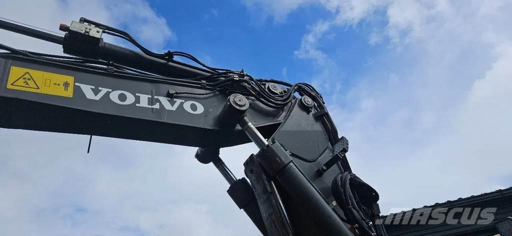 Volvo ECR88 D Midi rýpadla 7t - 12t