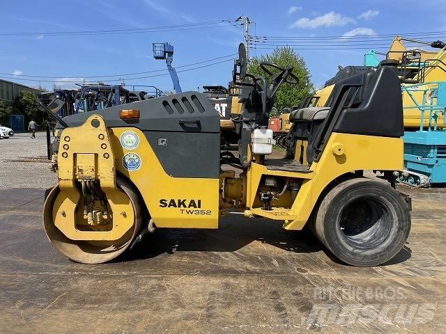 Sakai TW 352 Tahačové válce