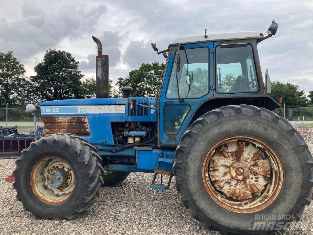 Ford TW 35 Traktory