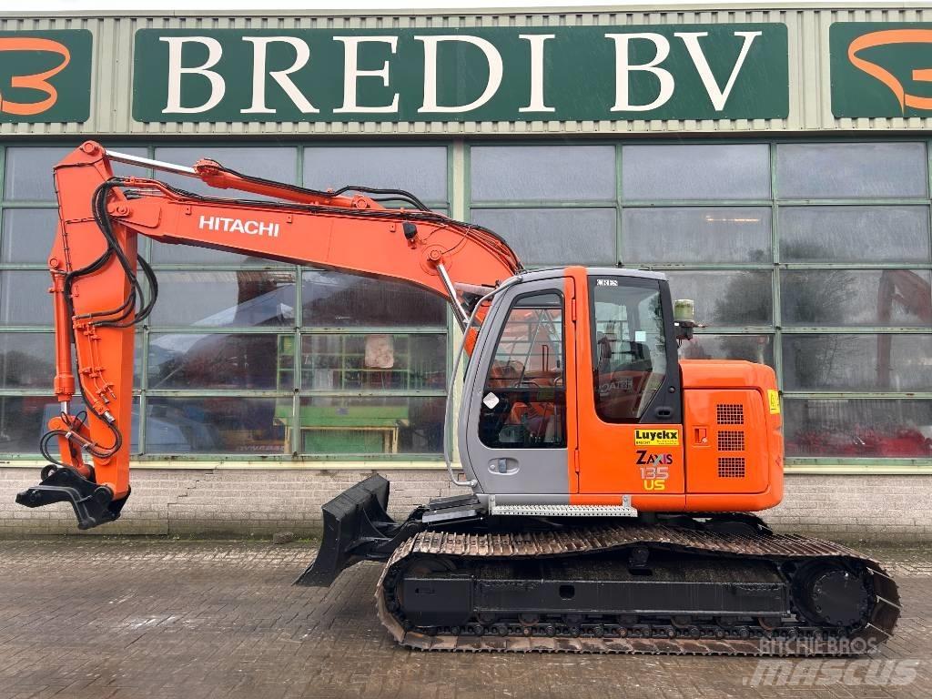 Hitachi ZX 135 US Pásová rýpadla
