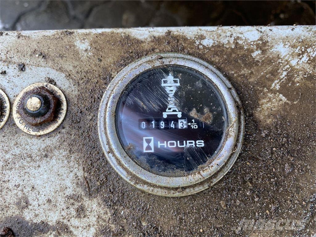 SkyJack SJ3219 Nůžková zvedací plošina