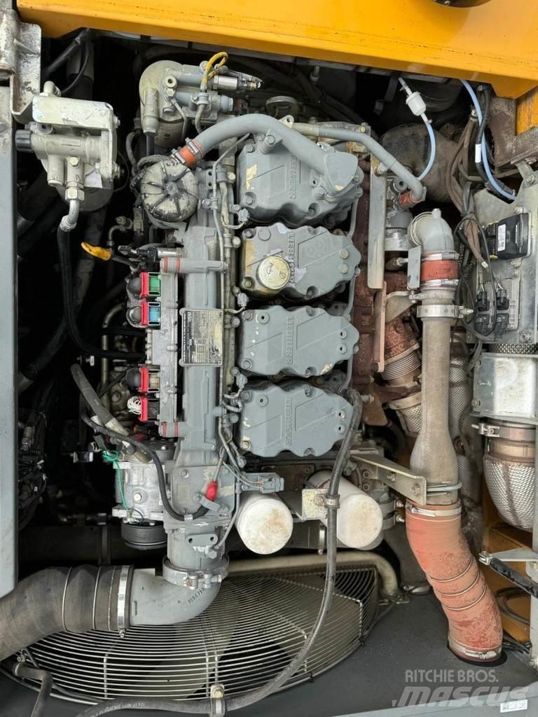 Liebherr LH 30 M Stroje pro manipulaci s odpadem