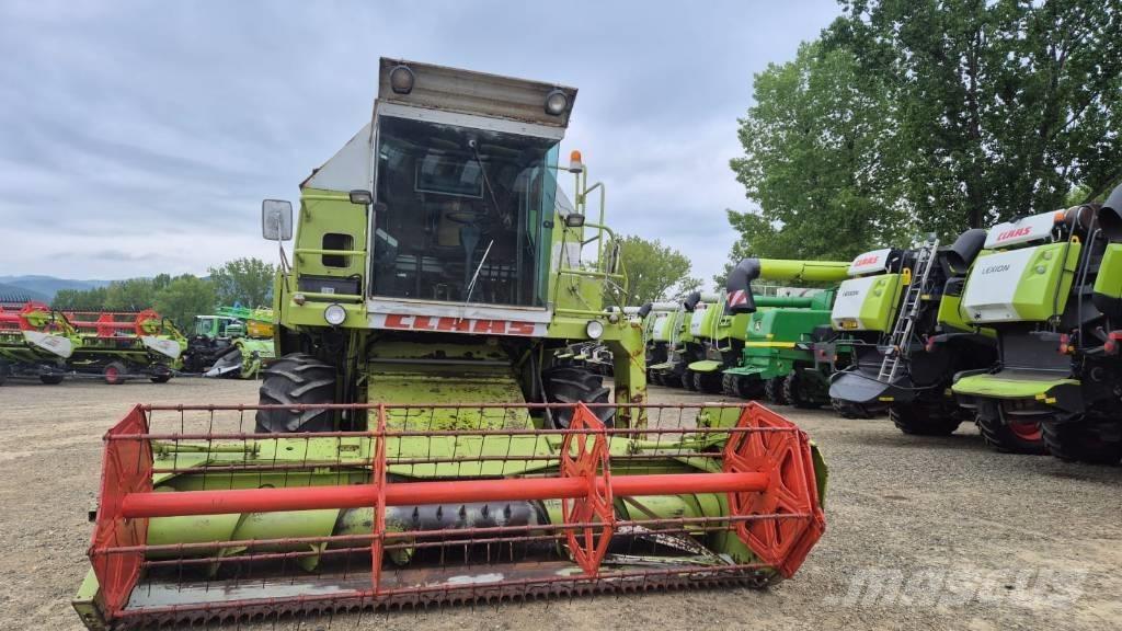 CLAAS Dominator 86 Sklízecí mlátičky