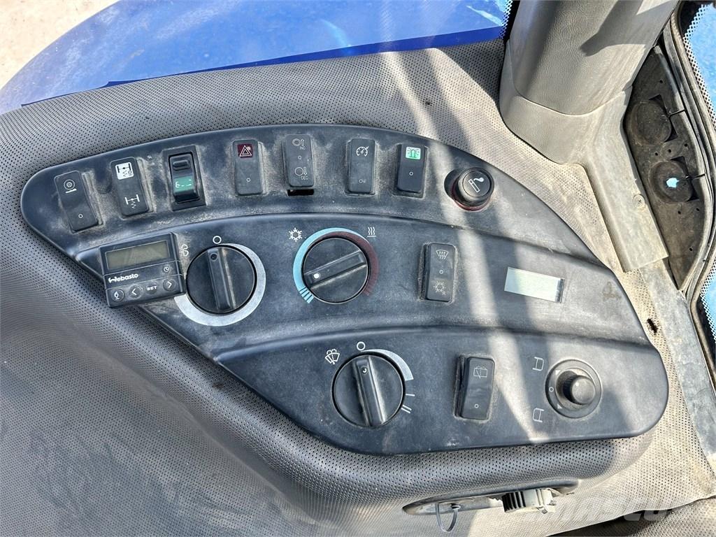 New Holland TG285 Traktory