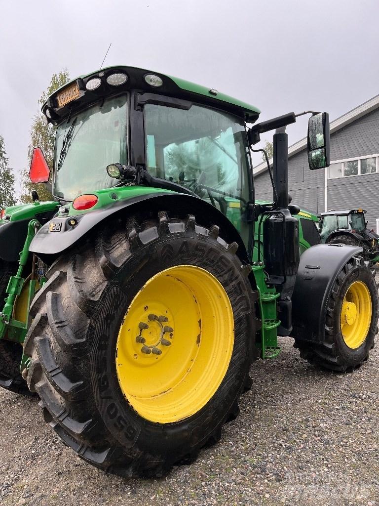 John Deere 6155 R Traktory