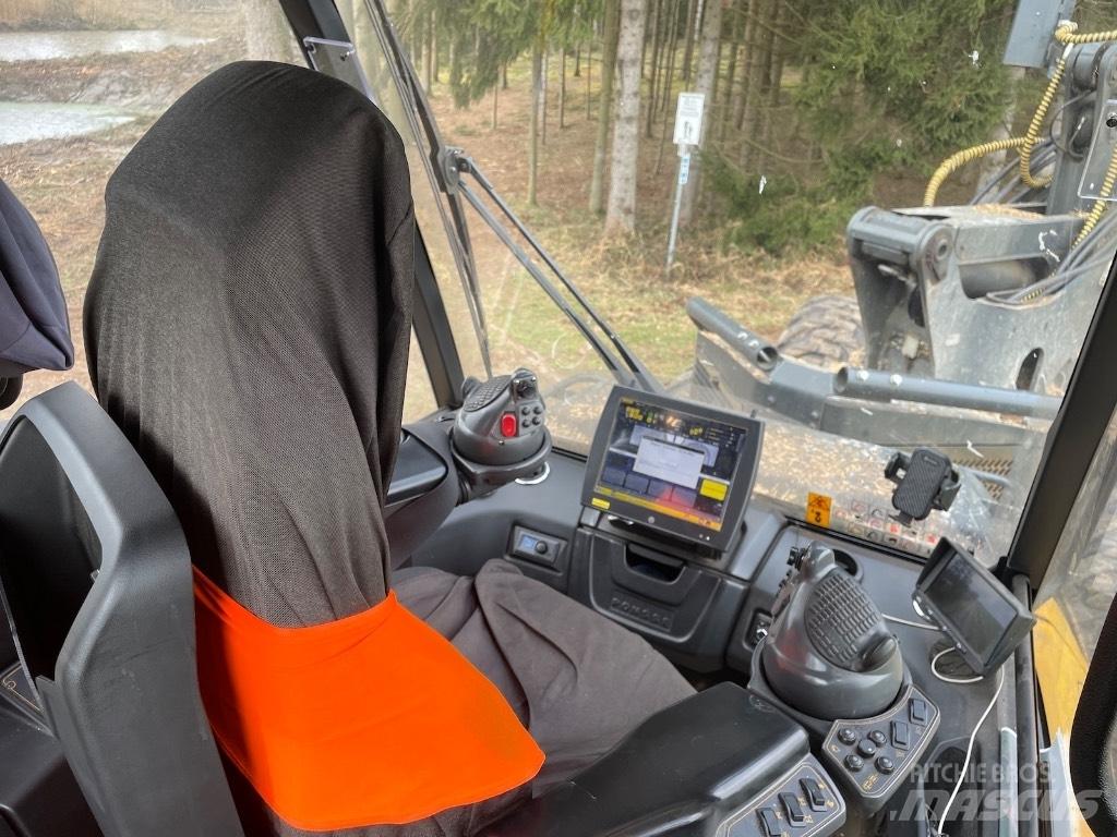 Ponsse Bear 8W Harvestory