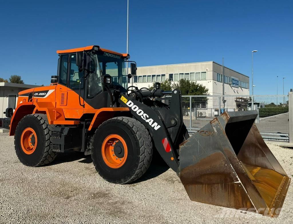 Doosan DL 220-5 Kolové nakladače