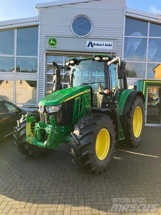 John Deere 6090M Traktory