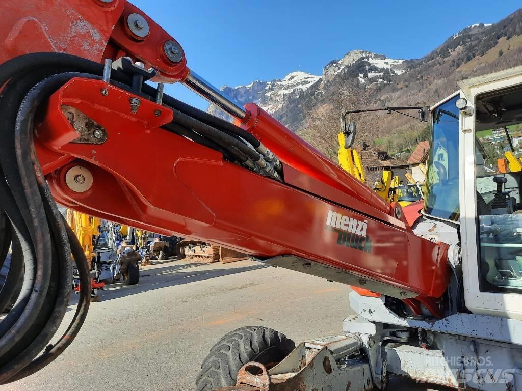 Menzi Muck M530 Kolová rýpadla