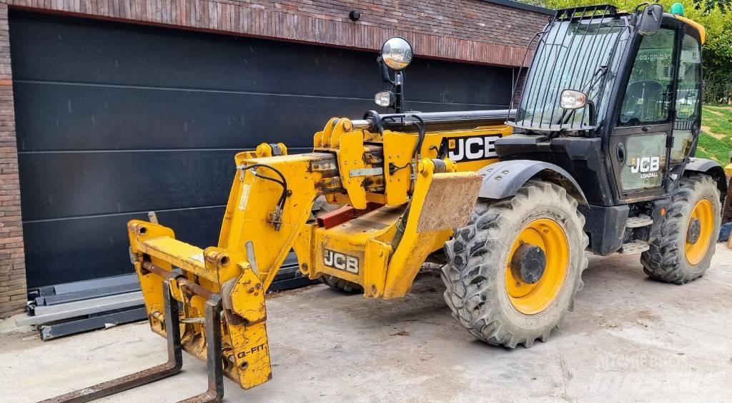JCB 535-125 Teleskopické manipulátory