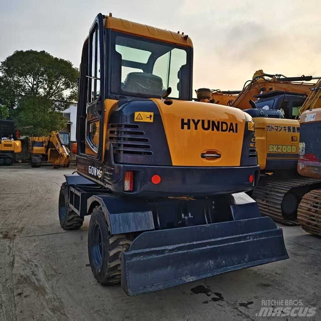 Hyundai 60W-9 Kolová rýpadla