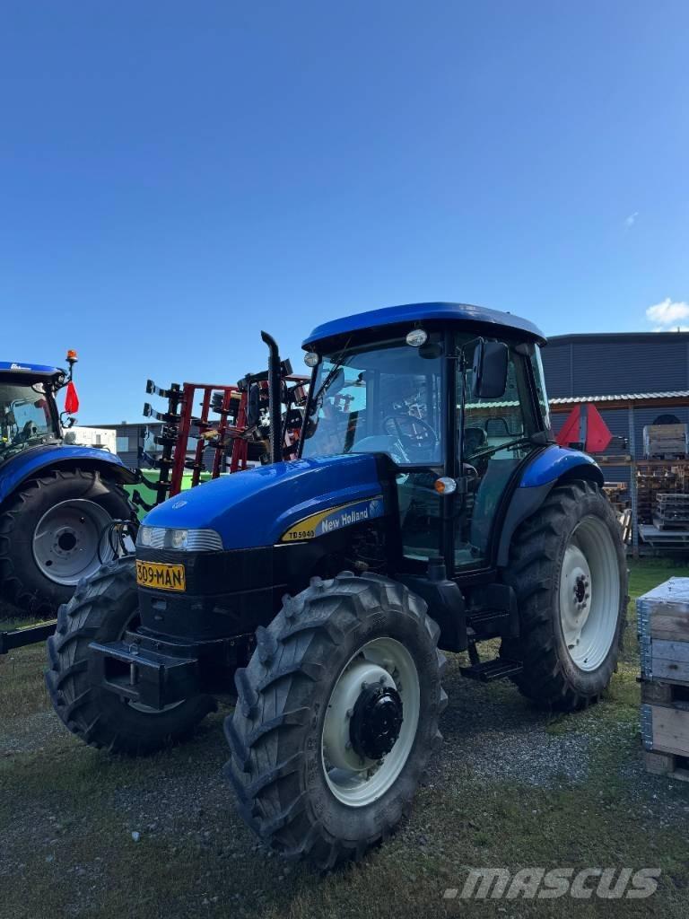New Holland TD 5040 Traktory