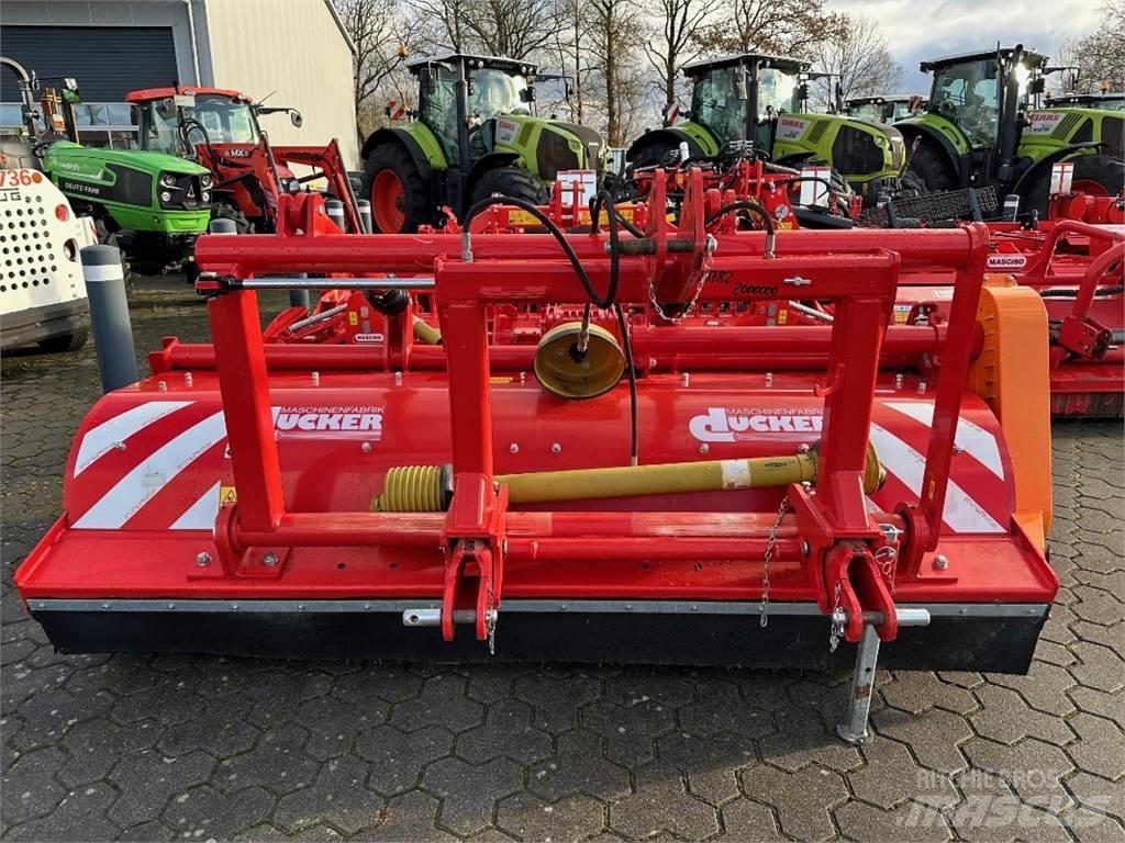 Dücker UM 27 HV G7 Stroje na sklizeň pícnin-příslušenství