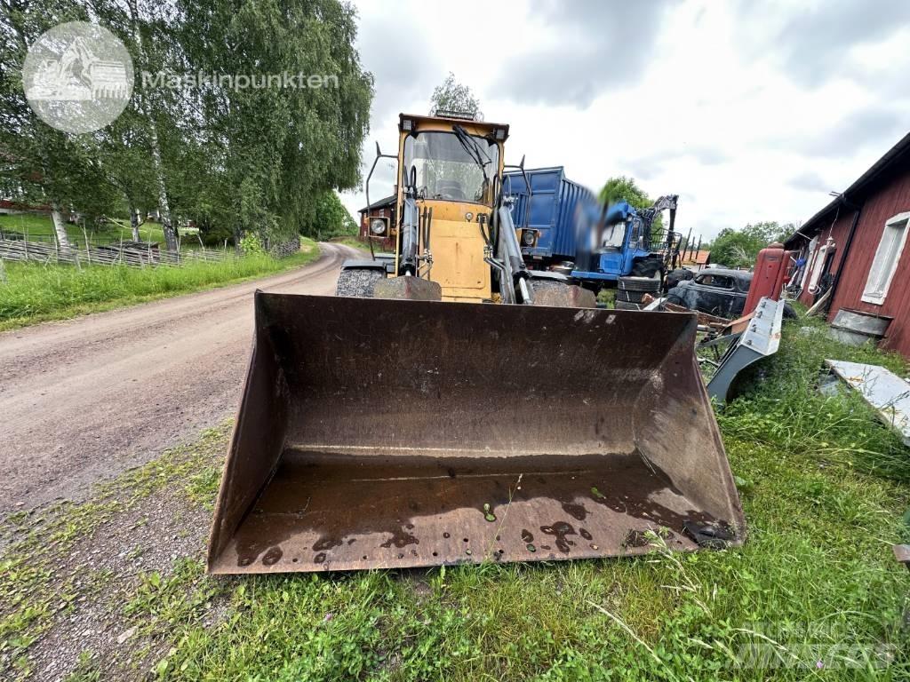 Volvo BM 4300 Kolové nakladače