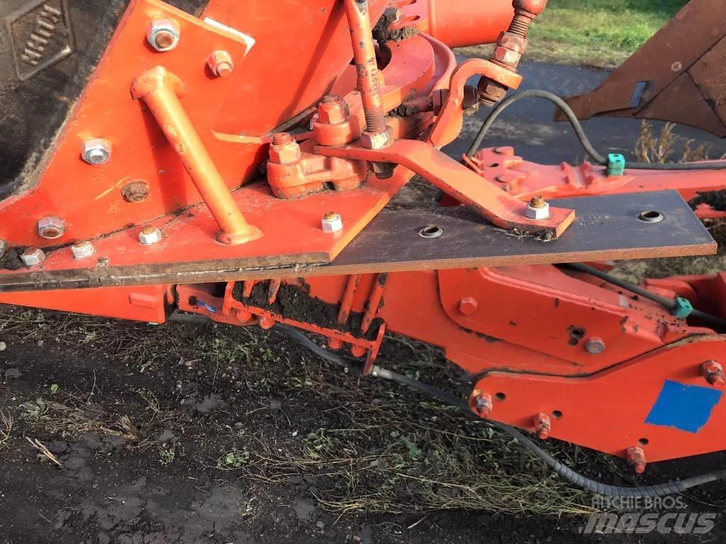 Kuhn Challenger Oboustranné pluhy