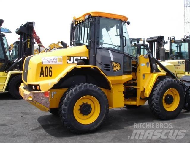 JCB 411 HT Kolové nakladače
