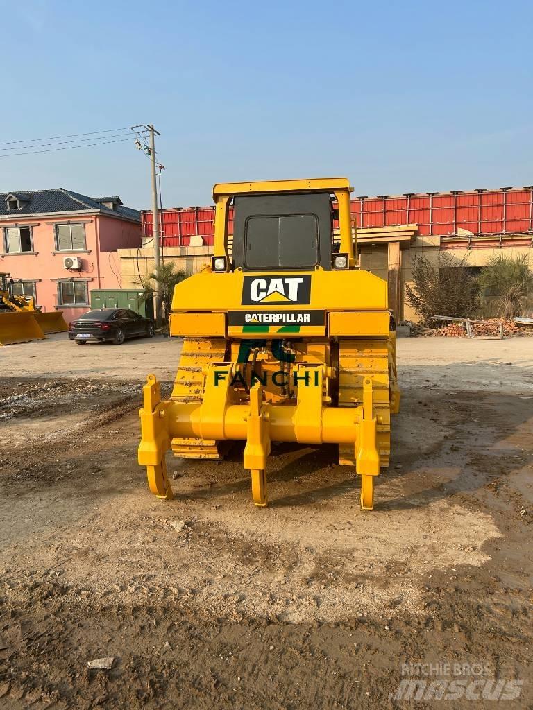 CAT D 8 R Pásové dozery