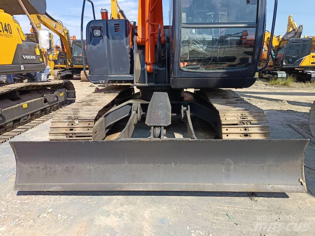 Hitachi ZX 75 Midi rýpadla 7t - 12t