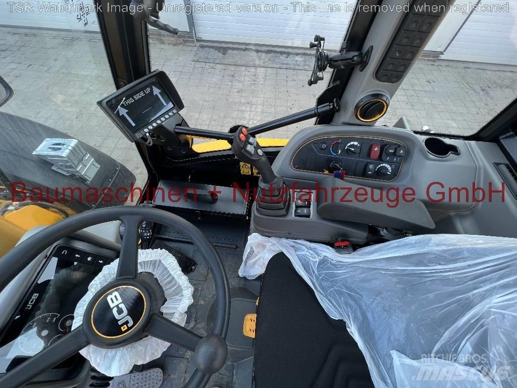 JCB TM320S -Demo- Teleskopické kolové nakladače