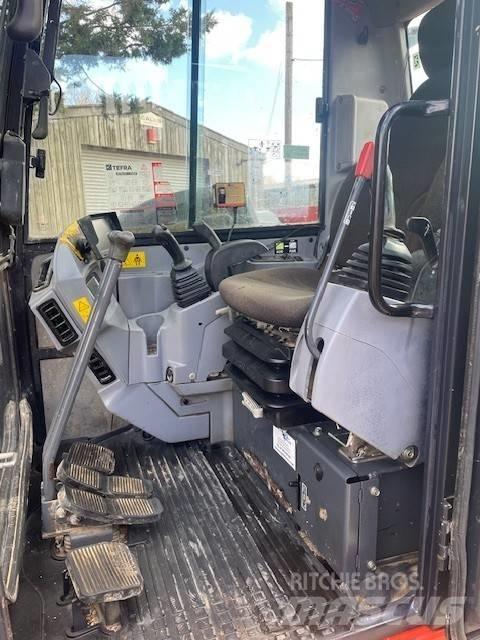 Kubota KX 080-4 Midi rýpadla 7t - 12t