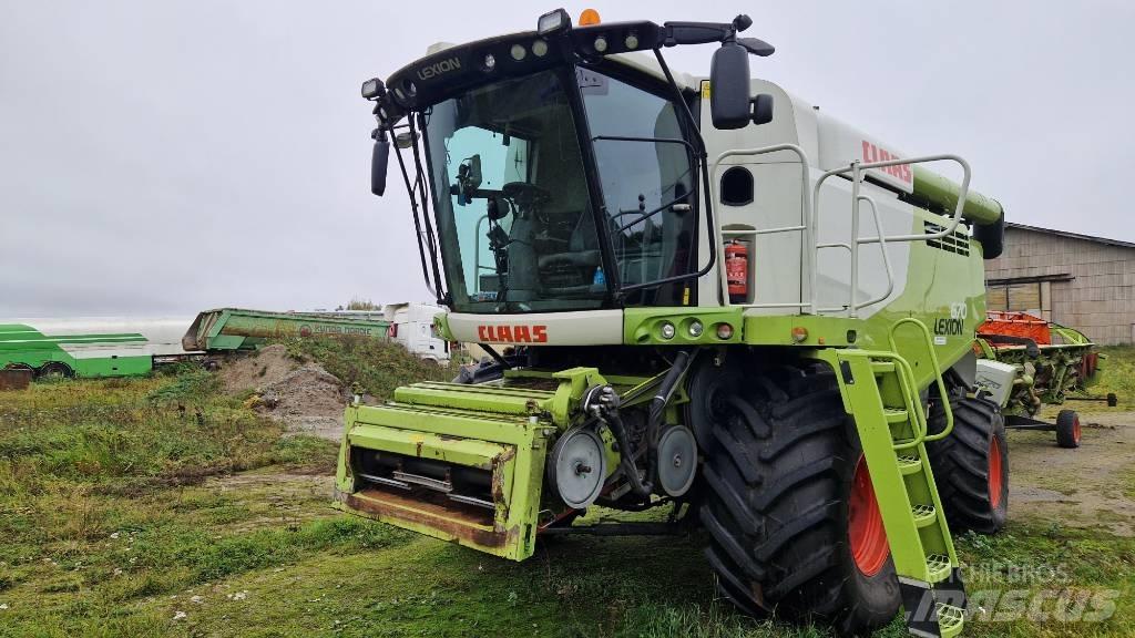 CLAAS Lexion 670 Sklízecí mlátičky