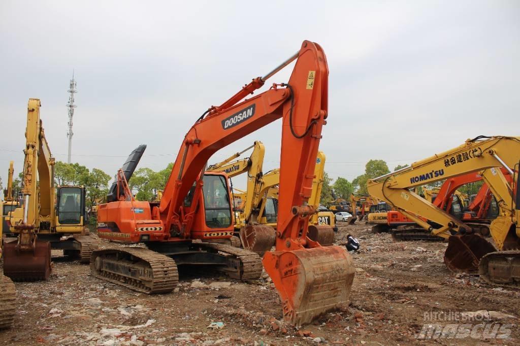 Doosan 220 LC-7 Pásová rýpadla